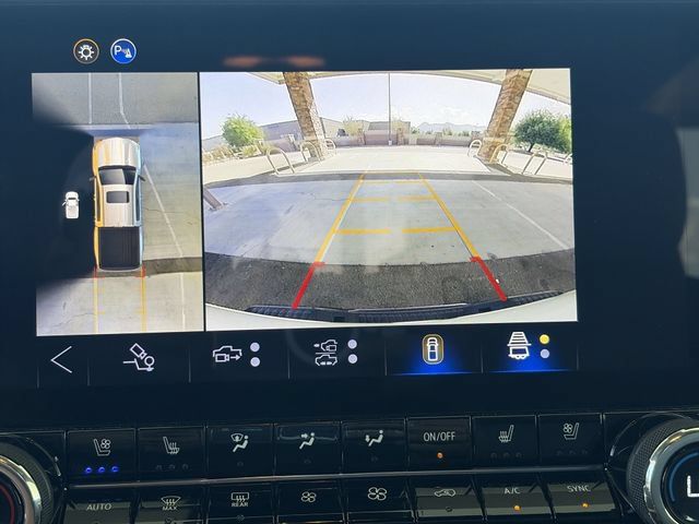 Used 2025 Chevrolet Colorado ZR2 w/ Technology Package AWD/4WD image 15