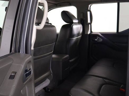 Used 2021 Nissan Frontier PRO-4X w/ Pro-4x Utility Package AWD/4WD image 26