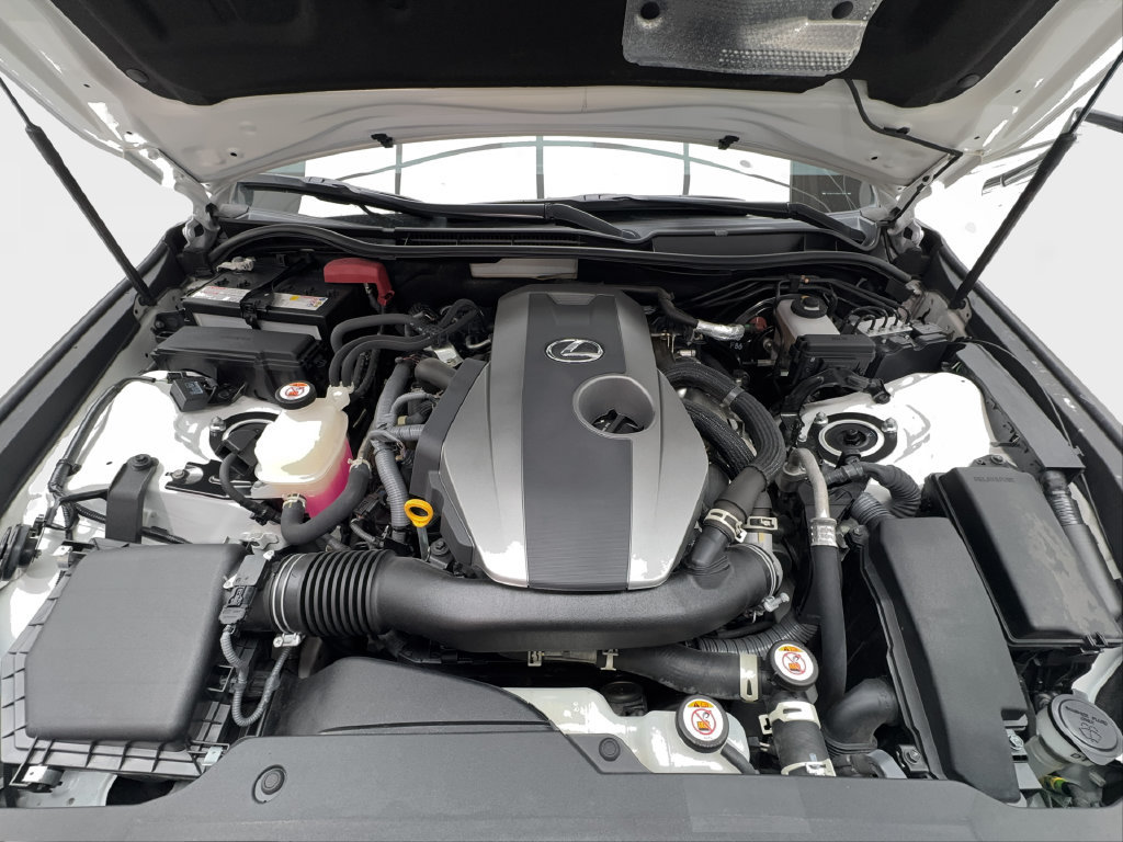 Used 2023 Lexus IS 300 w/ Comfort Package RWD image 20