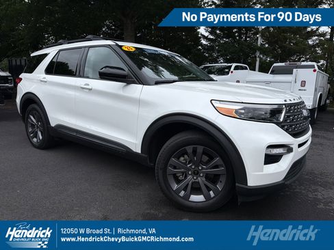 Used 2023 Ford Explorer XLT w/ Equipment Group 202A AWD/4WD image 1