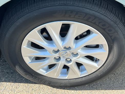 Used 2013 Toyota Prius Prime Plug-In Hybrid FWD image 22