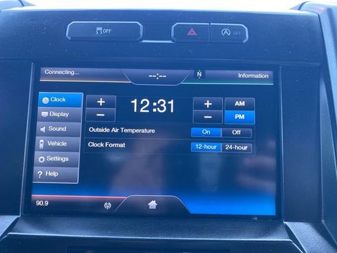 Used 2015 Ford F150 XLT w/ Equipment Group 302A Luxury AWD/4WD image 15