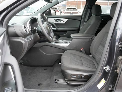 Used 2022 Chevrolet Blazer LT image 13