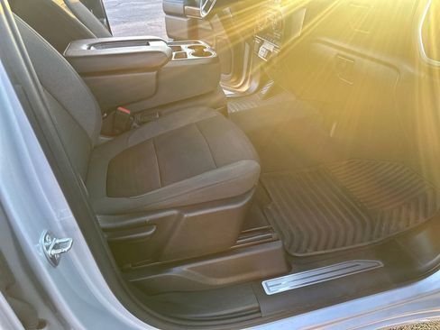 Used 2022 Chevrolet Silverado 1500 LT image 38