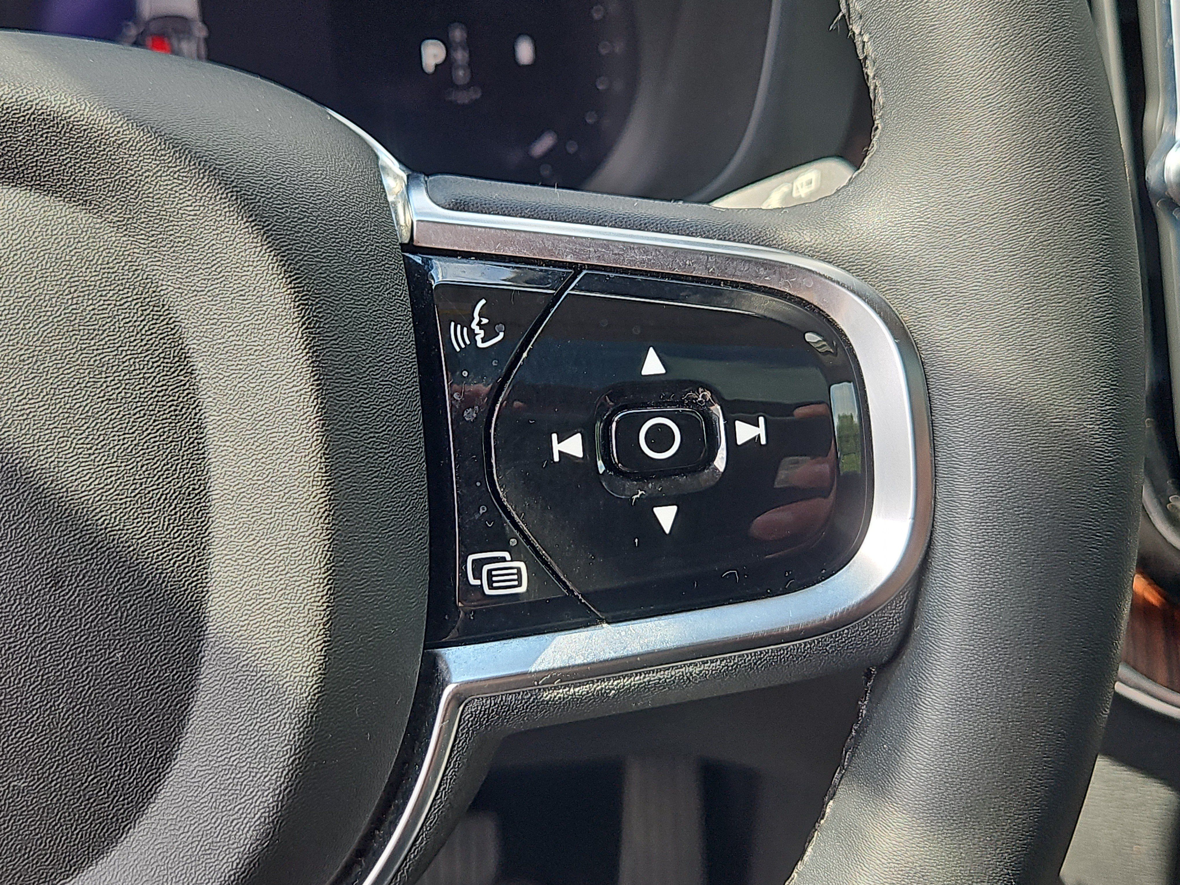 Used 2024 Volvo XC60 B5 Plus w/ Protection Package Premier AWD/4WD image 21