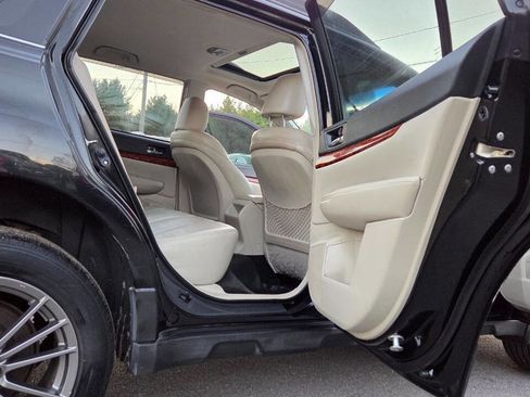 Used 2011 Subaru Outback 2.5i Limited w/ PWR Moonroof Pkg image 37