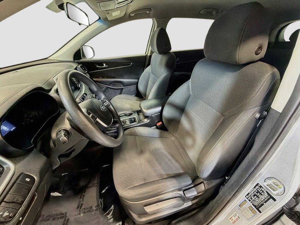 Used 2020 Kia Sorento AWD V6 image 15