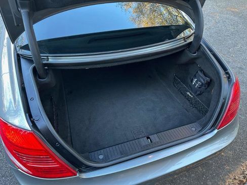 Used 2010 Mercedes-Benz CL 550 4MATIC w/ Sport Pkg image 12