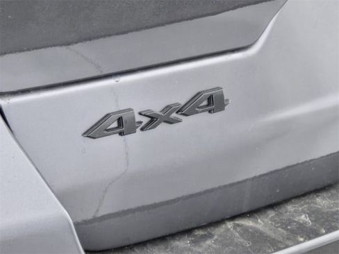 New 2025 Jeep Grand Cherokee Limited image 14