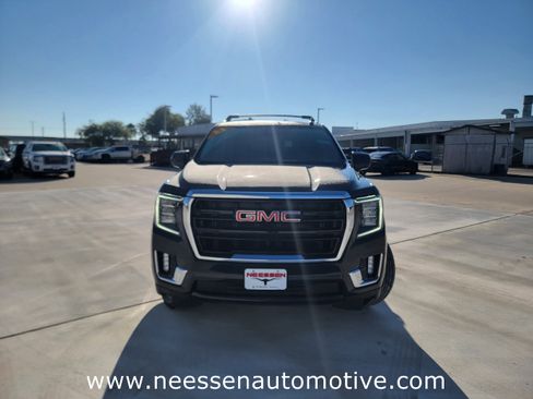 Used 2023 GMC Yukon SLE image 2