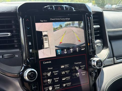 Used 2019 RAM 1500 Limited AWD/4WD image 10