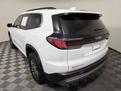 Used 2025 GMC Acadia Elevation FWD image 4