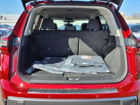 New 2025 Nissan Rogue SL image 17