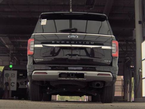 Used 2024 Ford Expedition Max Limited RWD image 6