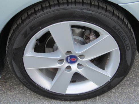 Used 2011 Saab 9-3 Turbo4 image 32