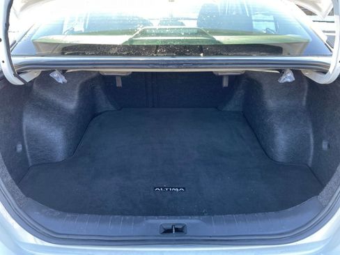 Used 2025 Nissan Altima 2.5 SV image 31