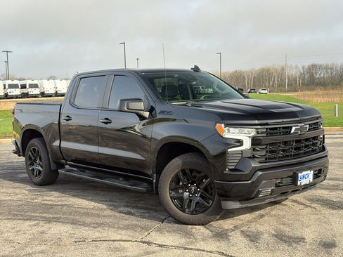Used 2024 Chevrolet Silverado 1500 RST w/ Convenience Package II AWD/4WD image 5
