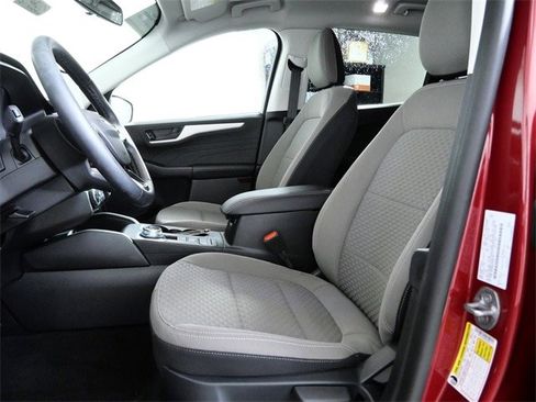 Certified 2022 Ford Escape SE w/ Cold Weather Package image 16