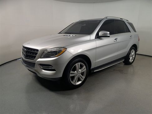 Used 2015 Mercedes-Benz ML 350 4MATIC image 3