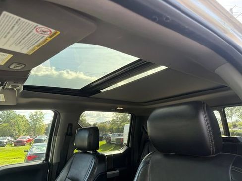 Used 2019 Ford F250 Lariat w/ Lariat Ultimate Package AWD/4WD image 28