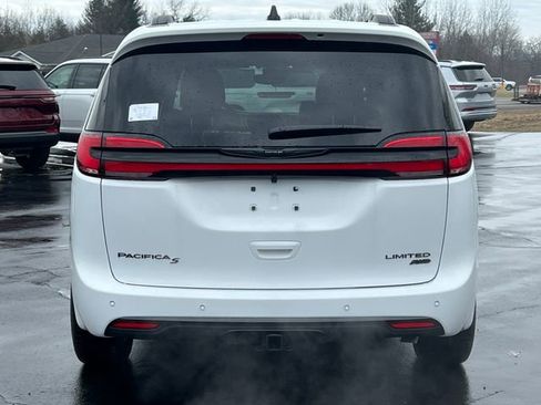 New 2026 Chrysler Pacifica Limited w/ Uconnect Theater Family Group AWD/4WD image 49