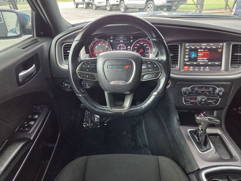 Used 2021 Dodge Charger R/T w/ Performance Handling Group RWD image 17