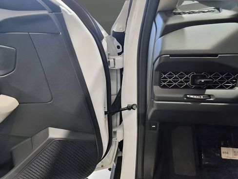 Used 2025 Honda Accord LX image 33