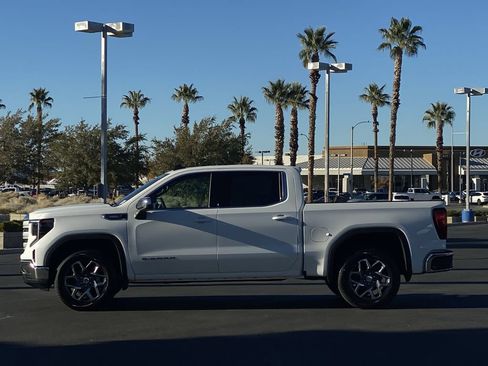 Certified 2026 GMC Sierra 1500 SLE w/ Preferred Package RWD image 16