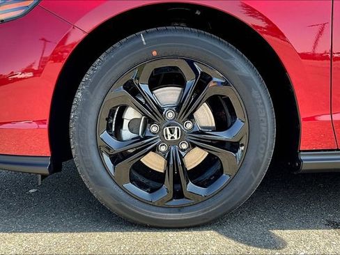 New 2025 Honda Accord SE image 14