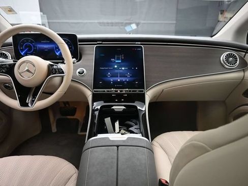 Certified 2022 Mercedes-Benz EQS 450+ Sedan image 9