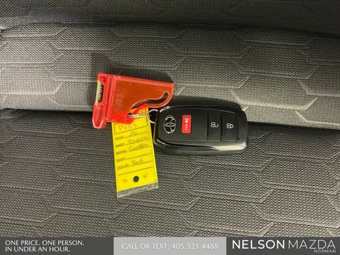 Used 2026 Toyota Corolla SE FWD image 46
