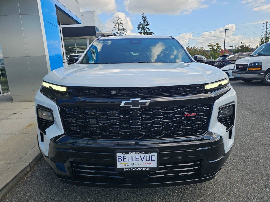 New 2027 Chevrolet Traverse RS AWD/4WD image 2