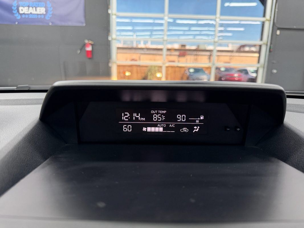 Used 2020 Subaru Crosstrek 2.0i Premium w/ Moonroof Package 1 AWD/4WD image 28