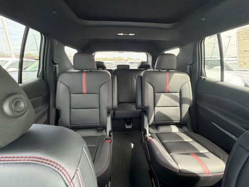 New 2026 Chevrolet Traverse RS image 13