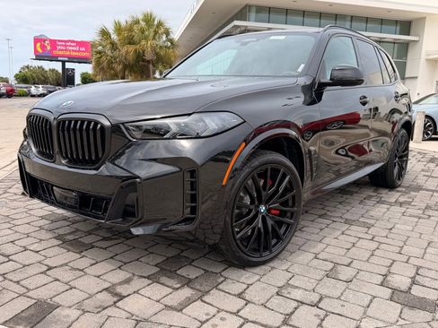 New 2026 BMW X5 xDrive40i w/ M Sport Package AWD/4WD image 1