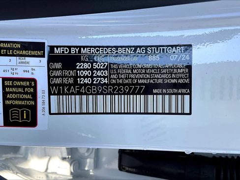 Used 2025 Mercedes-Benz C 300 Sedan image 17