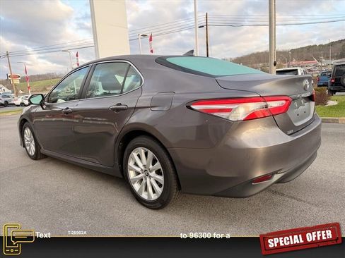 Used 2019 Toyota Camry LE image 7