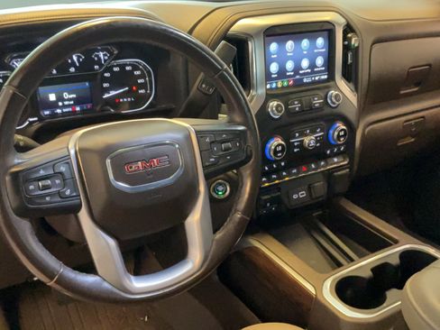 Used 2021 GMC Sierra 1500 SLT w/ SLT Convenience Package AWD/4WD image 17