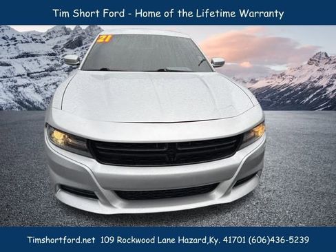 Used 2021 Dodge Charger SXT w/ Leather Interior Group image 2