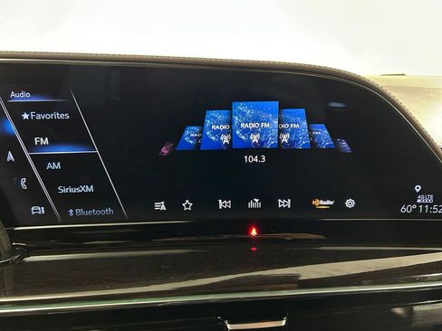 Used 2024 Cadillac Escalade Sport Platinum image 11