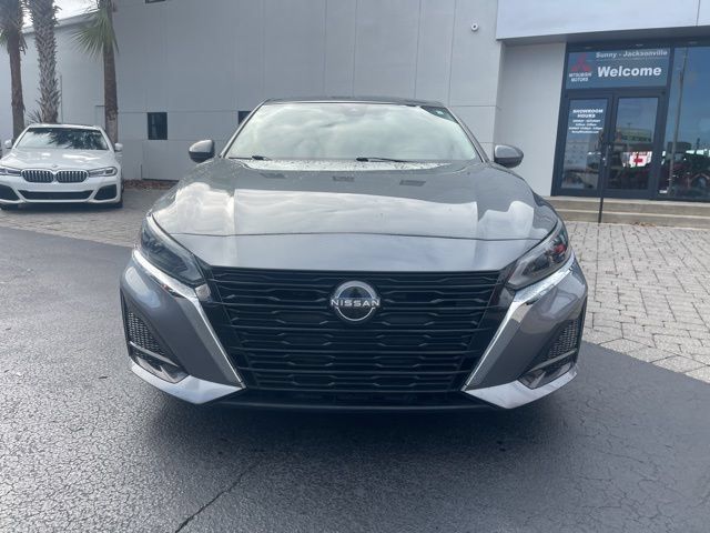 Used 2023 Nissan Altima 2.5 SV FWD image 8