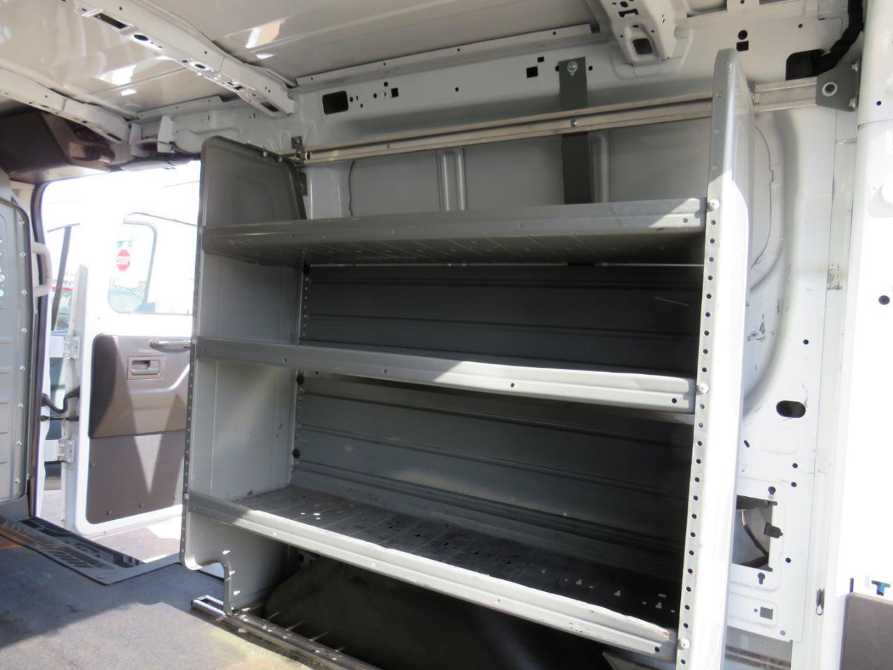 Used 2017 Ford Transit 250 130 Low Roof RWD image 27