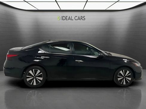 Used 2021 Nissan Altima 2.5 SV FWD image 4