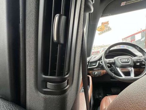 Used 2017 Audi Q7 3.0T Premium Plus w/ Premium Plus Package image 35