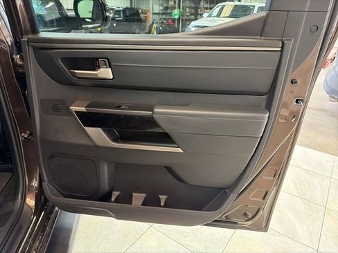 Used 2024 Toyota Tundra Limited image 19