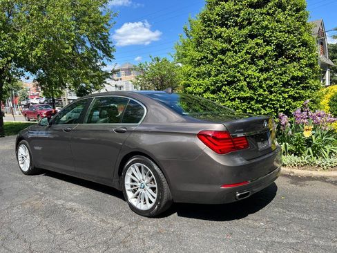 Used 2015 BMW 750Li xDrive AWD/4WD image 4