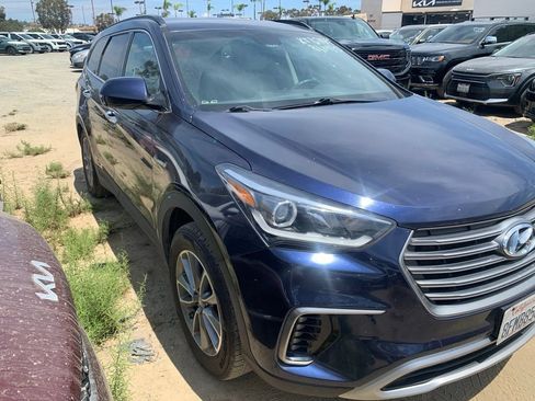 Used 2018 Hyundai Santa Fe SE FWD image 4