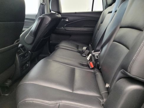 Used 2020 Honda Pilot Touring image 18