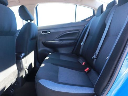 Used 2023 Nissan Versa SV image 12