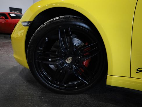 Used 2013 Porsche 911 Carrera 4S AWD/4WD image 12